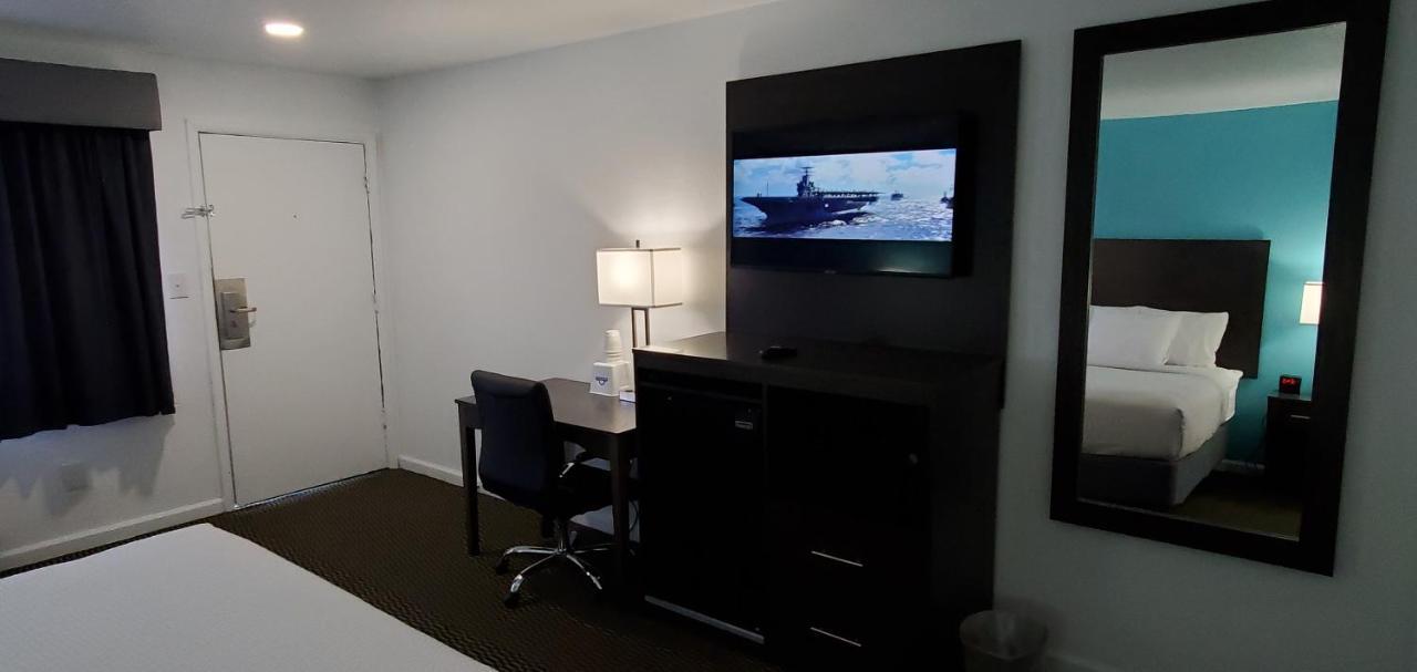 Travelodge By Wyndham Livonia Canton Novi Detroit Area Экстерьер фото